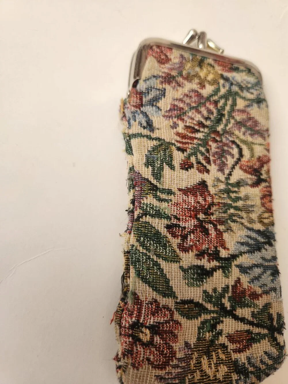Vintage Floral Tapestry Coin Purse Kiss Lock Change pouch